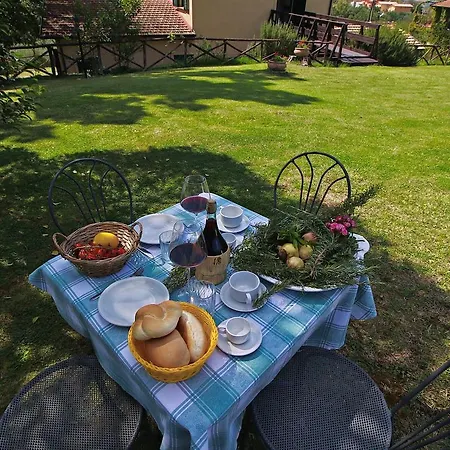 Holiday La Dolce Agogia 펜션 *